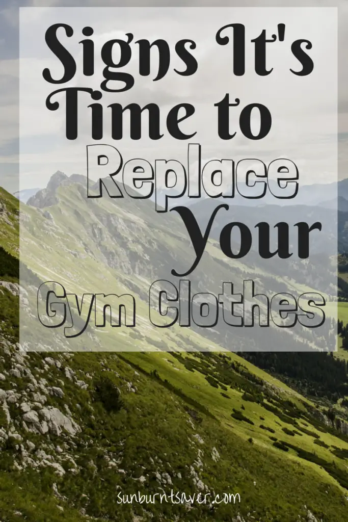 When should you get new gym clothes? Here are some guidelines to follow when considering replacing your gym wardrobe!